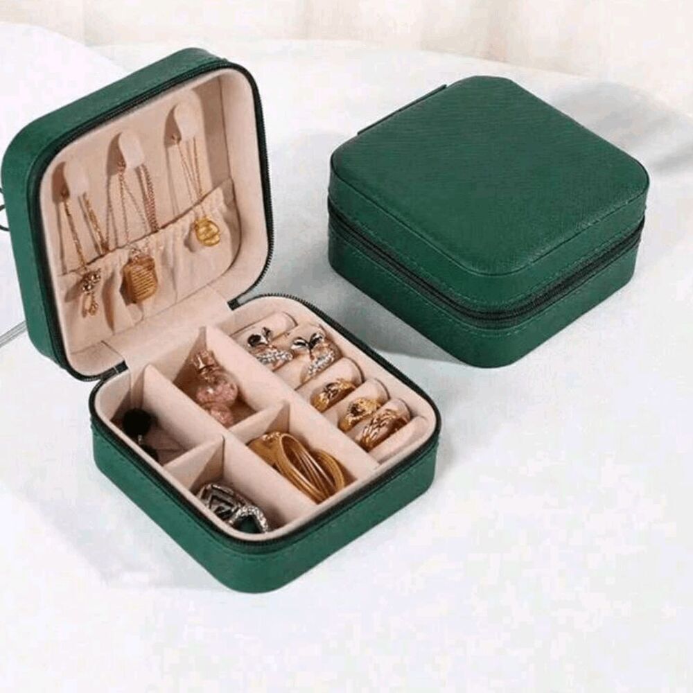 Ladies Green Jewelry Travel Case